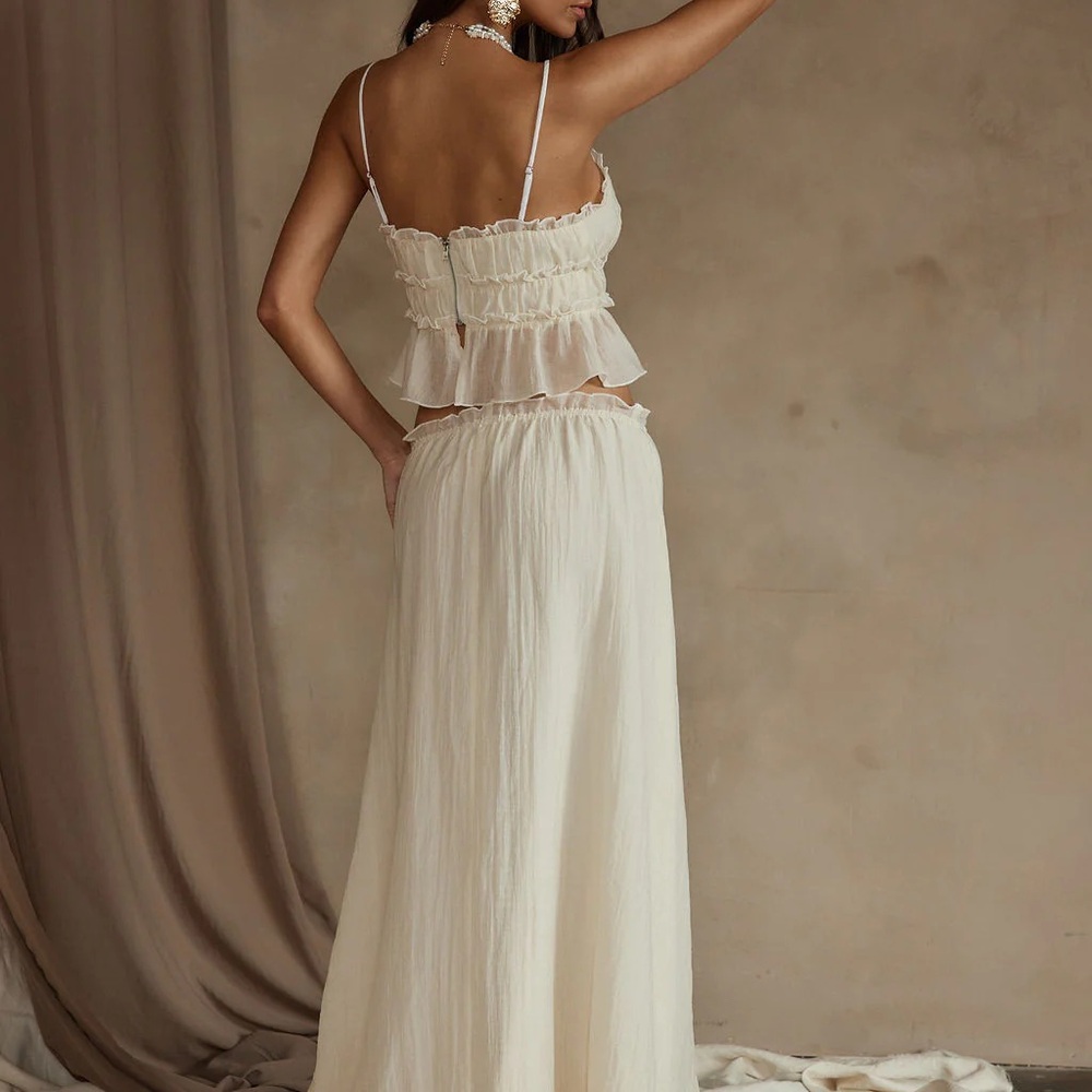 ⭐️Romantic Maxi Ruffle Skirt Set⭐️ - Picture 2 of 3